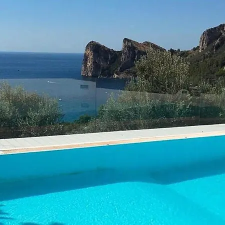 Sirenuse Sleeps 14 Pool Air Con Wifi *