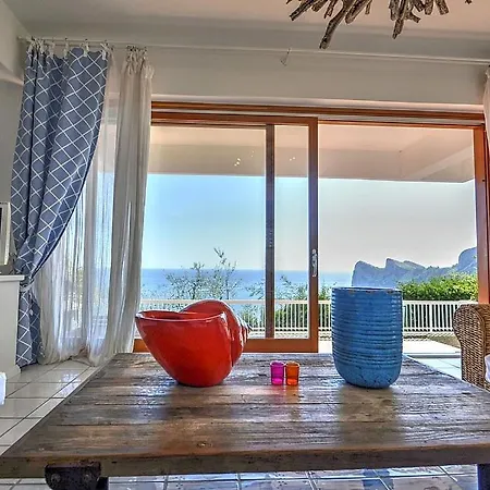 Sirenuse Sleeps 14 Pool Air Con Wifi Villa *
