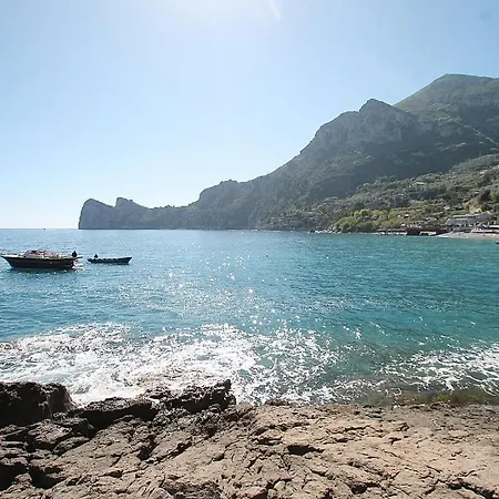 Villa Sirenuse Sleeps 14 Pool Air Con Wifi *