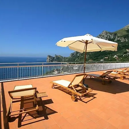 Sirenuse Sleeps 14 Pool Air Con Wifi Villa *