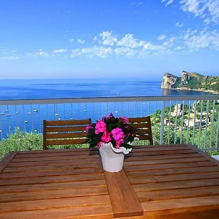 Sirenuse Sleeps 14 Pool Air Con Wifi *