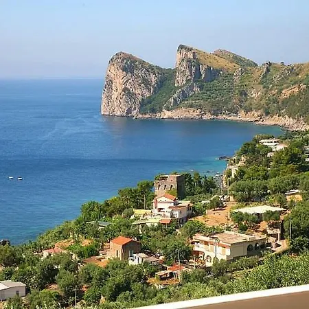 Sirenuse Sleeps 14 Pool Air Con Wifi